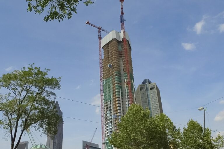 grand_tower_main